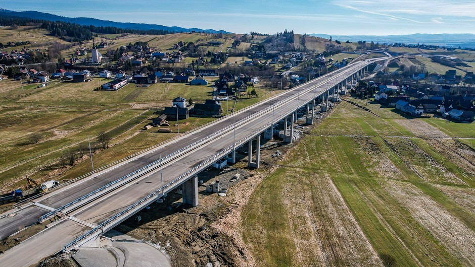 DK47 Rdzawka — Nowy Targ. Estakada we wsi Lasek