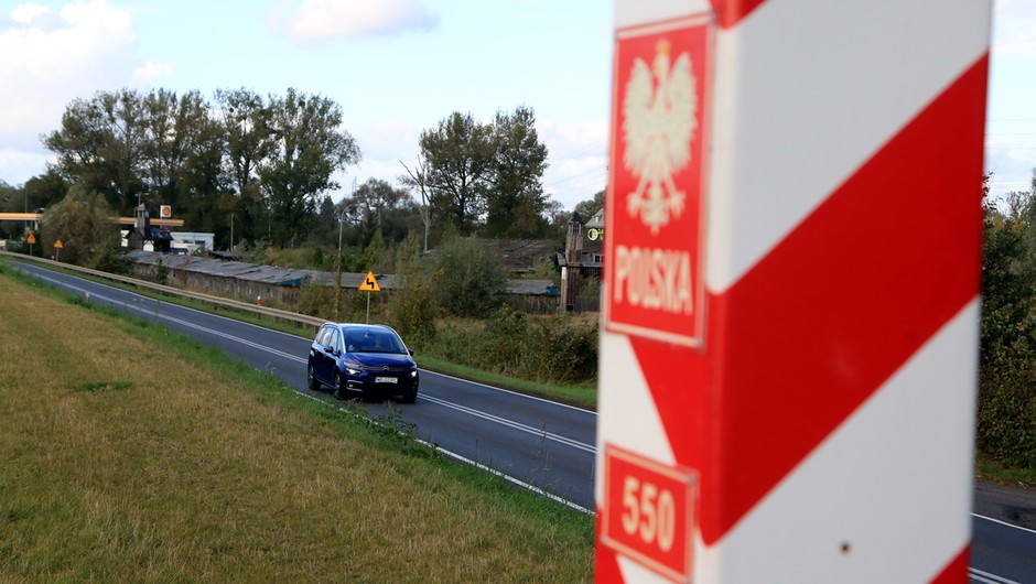 obok kostrzyna