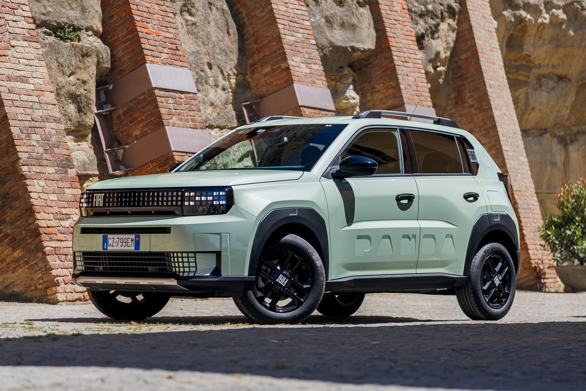 2025 Fiat Grande Panda Hybrid