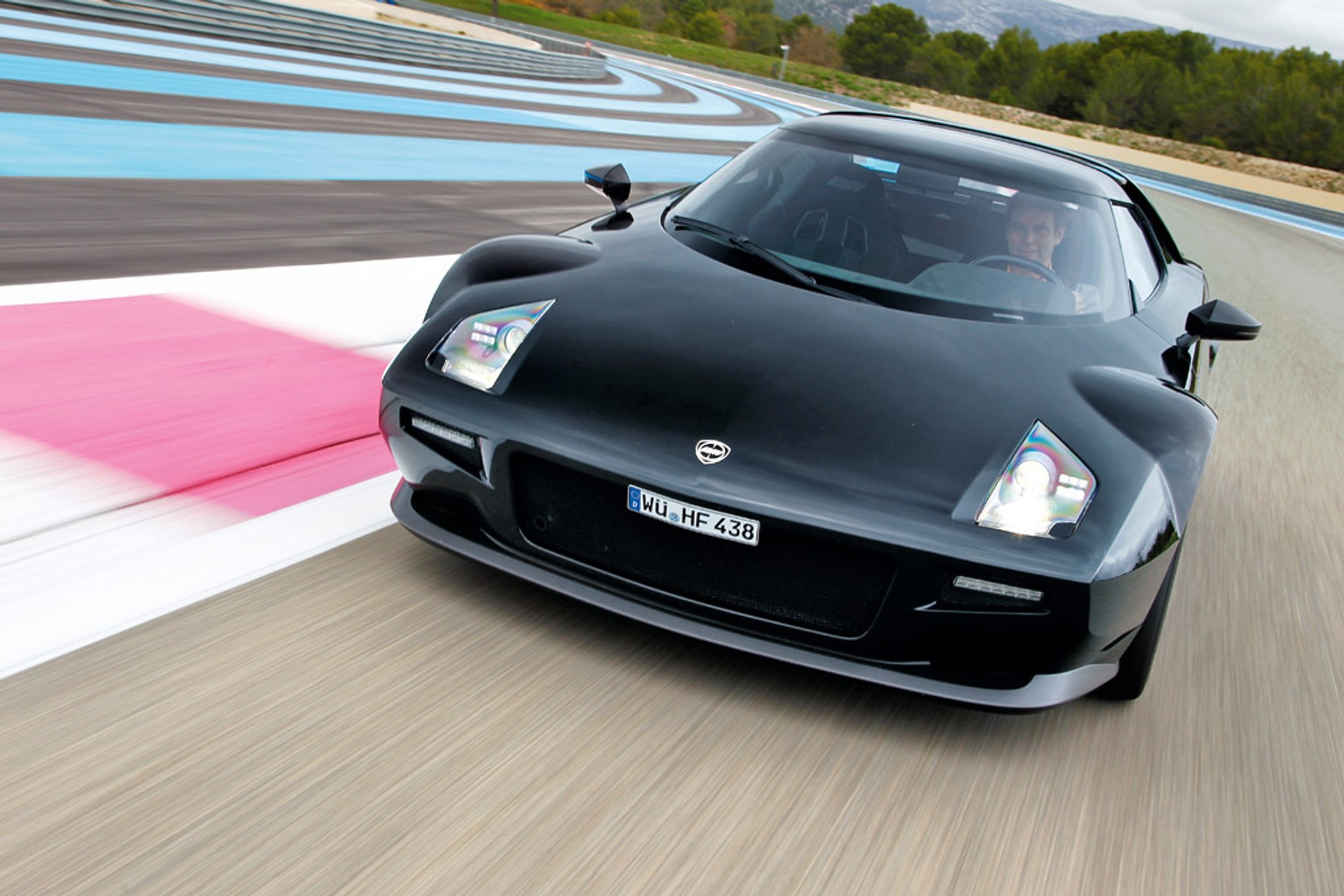 Nowa Lancia Stratos: ikona rajdowych tras powraca