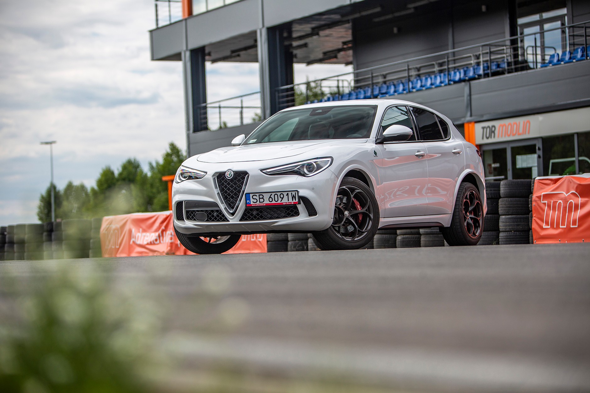 Alfa Romeo Stelvio Quadrifoglio - ekstraklasa szybkich SUV-ów