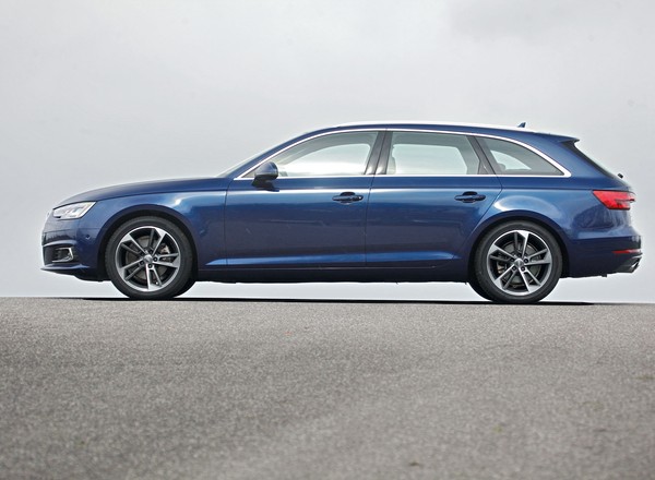 Audi A4 i A5 - groźne listwy ozdobne