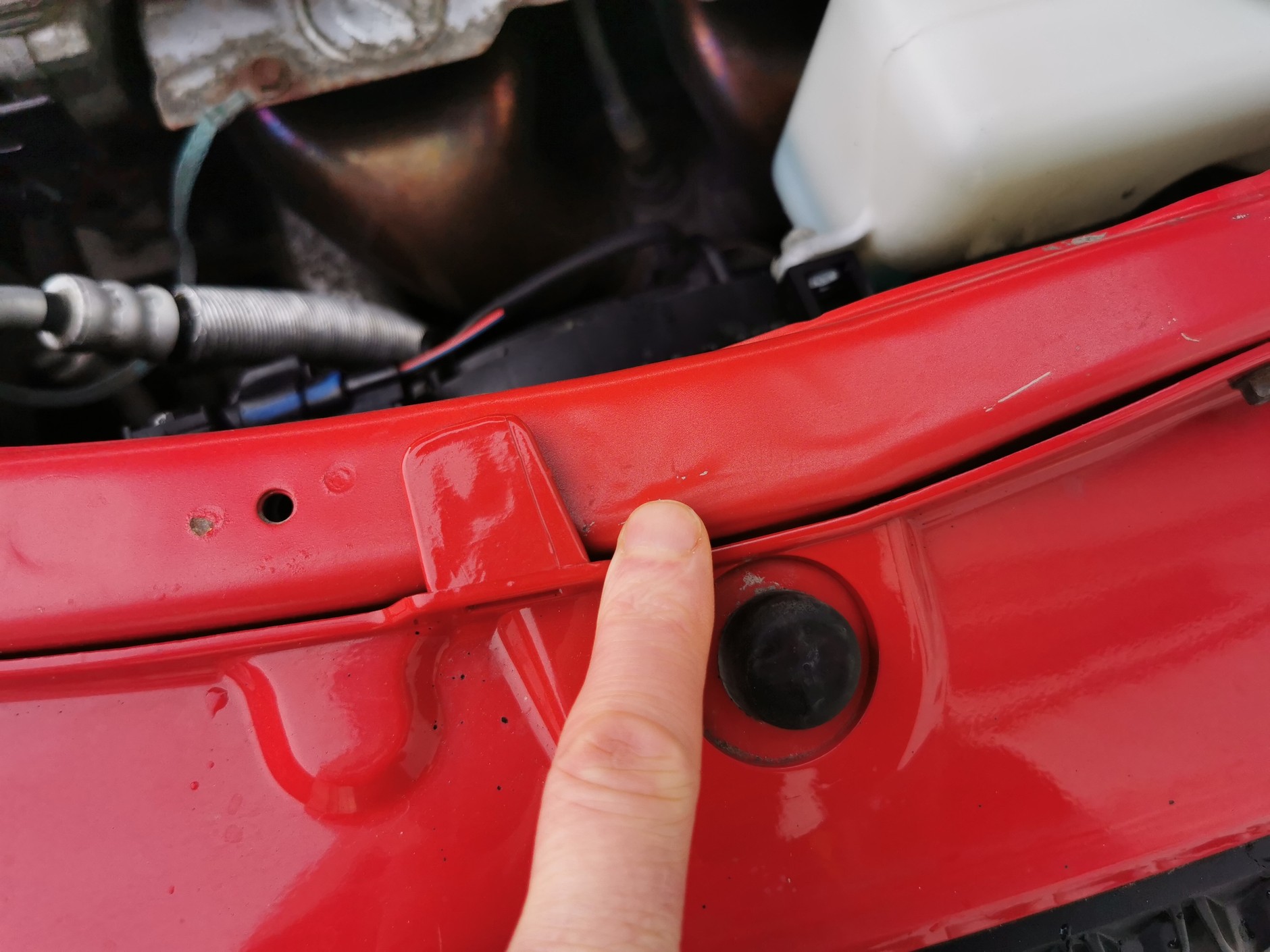 Suzuki SX4 z ogłoszenia: rocznik 2012, 190 tys. km przebiegu, napęd 4x4