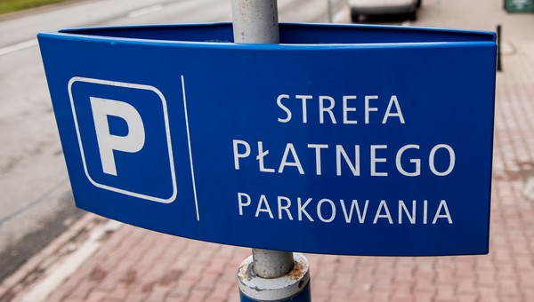 Parkowanie w Warszawie nawet 40 razy droższe niż dotychczas – radni zadecydowali
