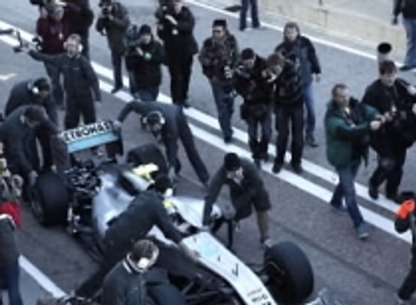 Formuła 1: Massa w formie, Robert uczy się bolidu (2. dzień testów w Walencji)