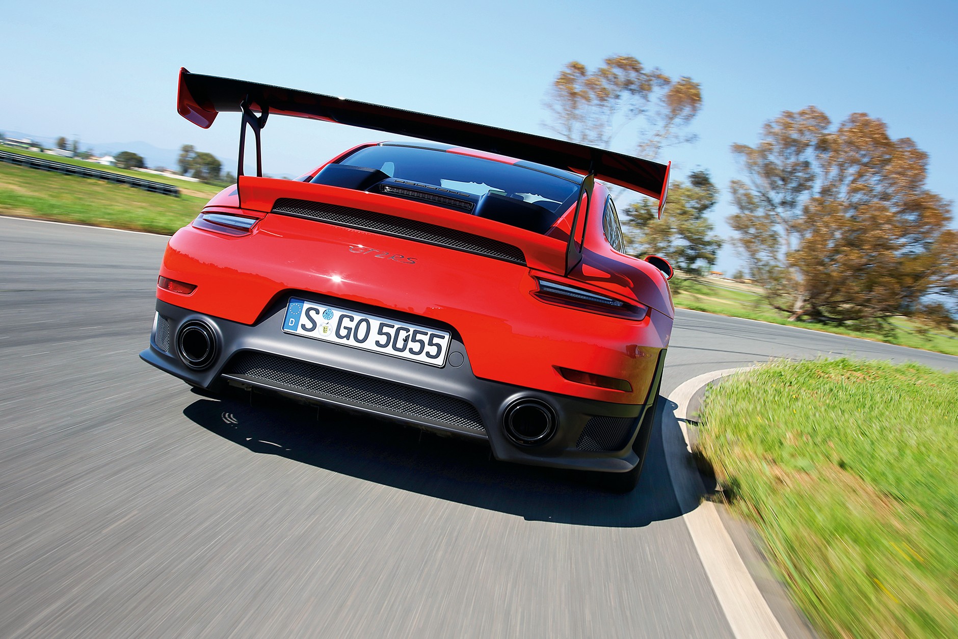 Porsche 911 GT2 RS kontra McLaren 720S - szybko jeździć ty musisz