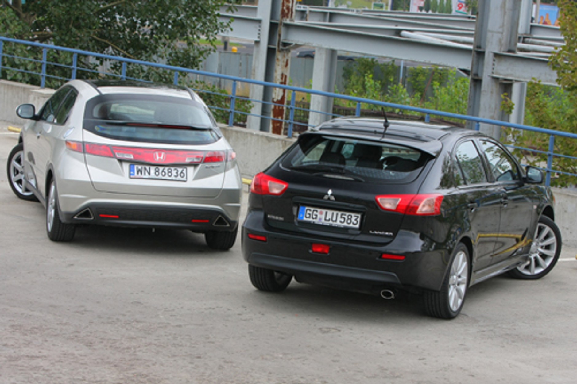 Honda Civic kontra Mitsubishi Lancer - Kompaktowa alternatywa