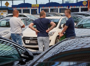 Samochody używane staniały. To pierwszy raz od pięciu miesięcy