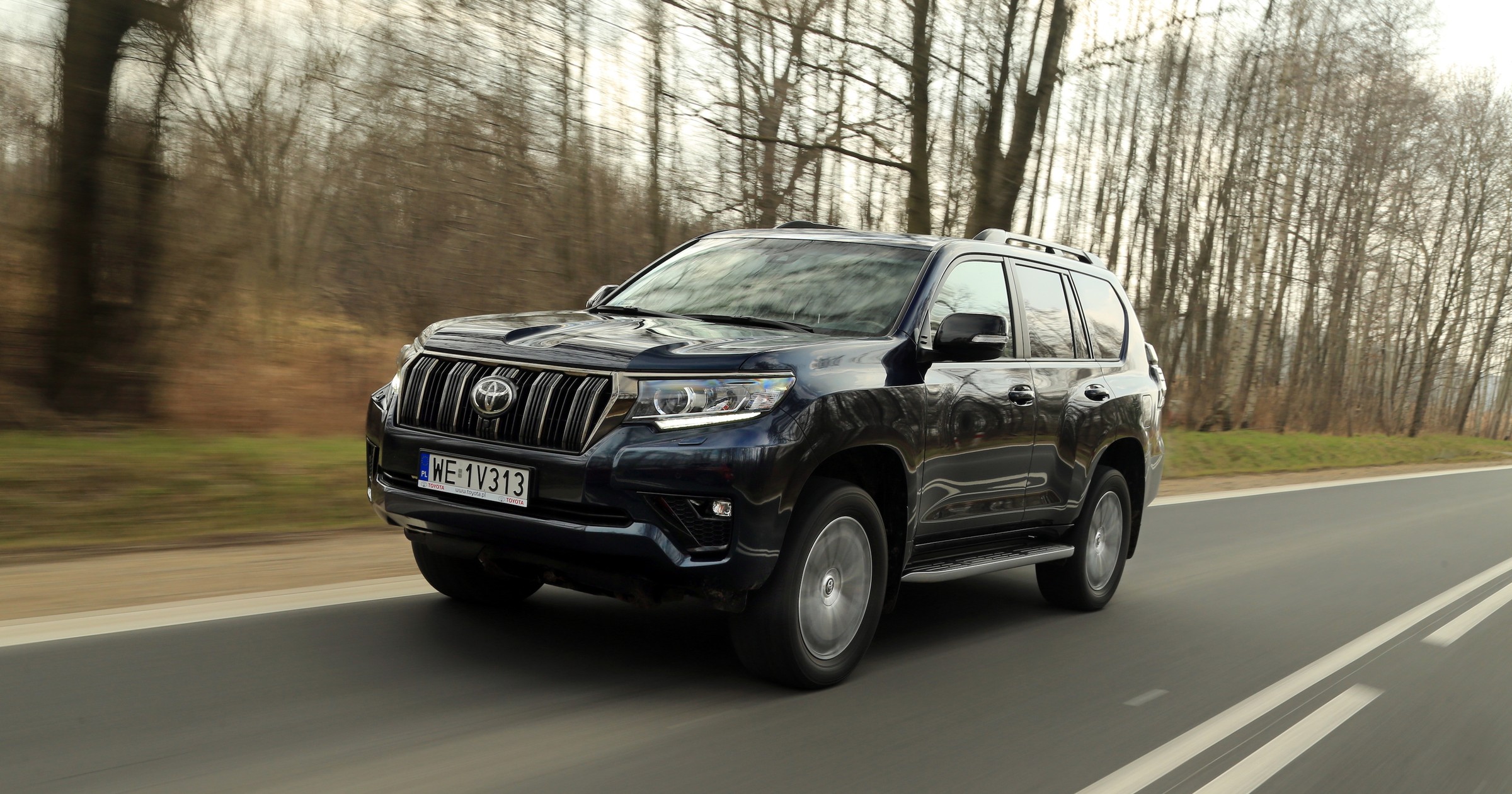 Toyota Land Cruiser jest jednym z samochodów, które zamiast tracić na wartości, to zyskują