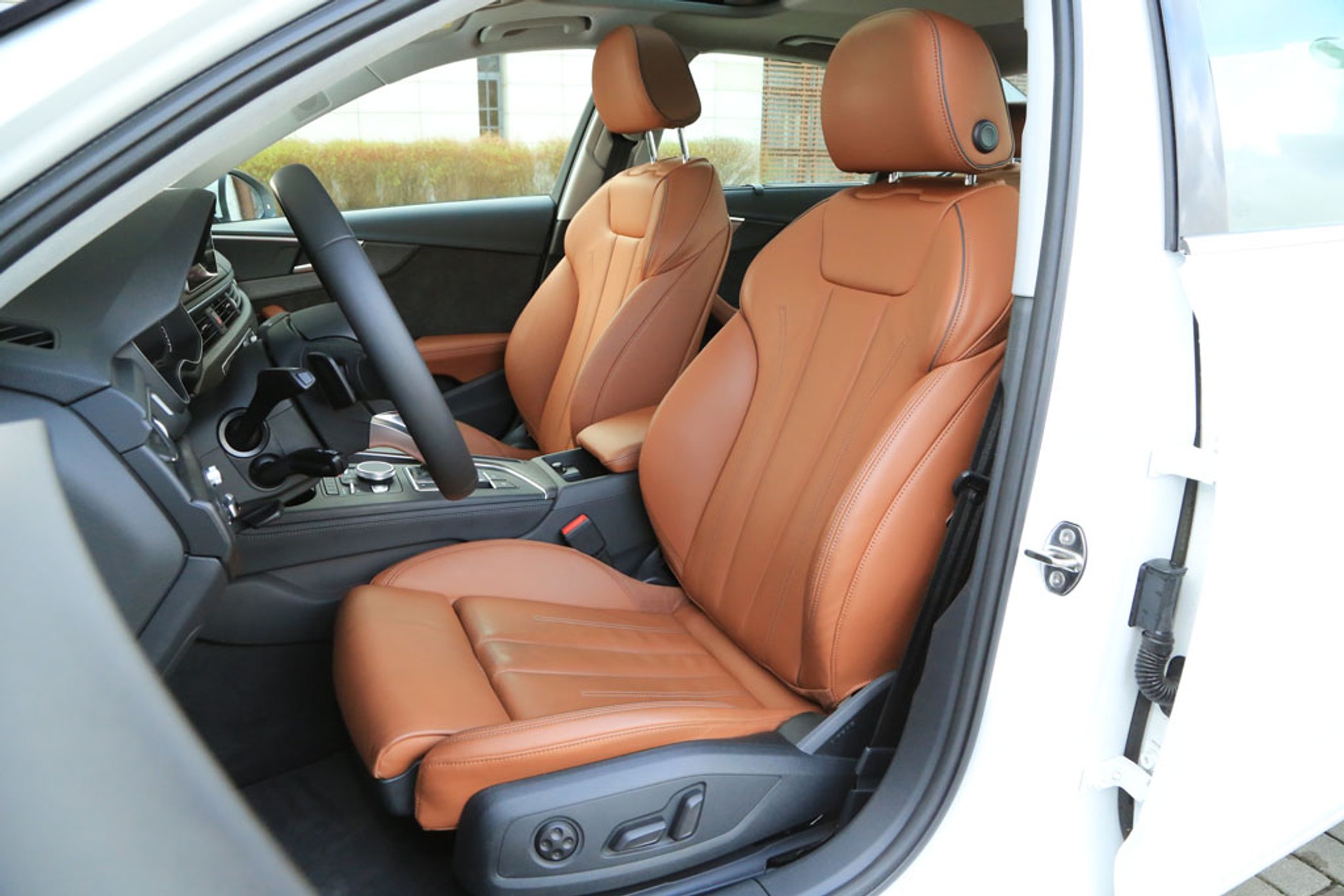 Audi A4 2.0 TDI S-tronic - sedan z dużym zastrzykiem mocy