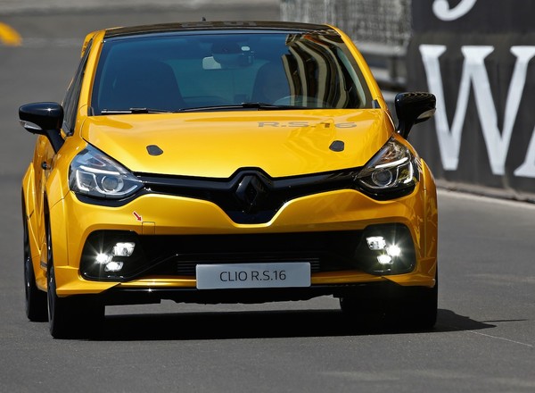275-konne Renault Clio R.S.16 szalało po Monako