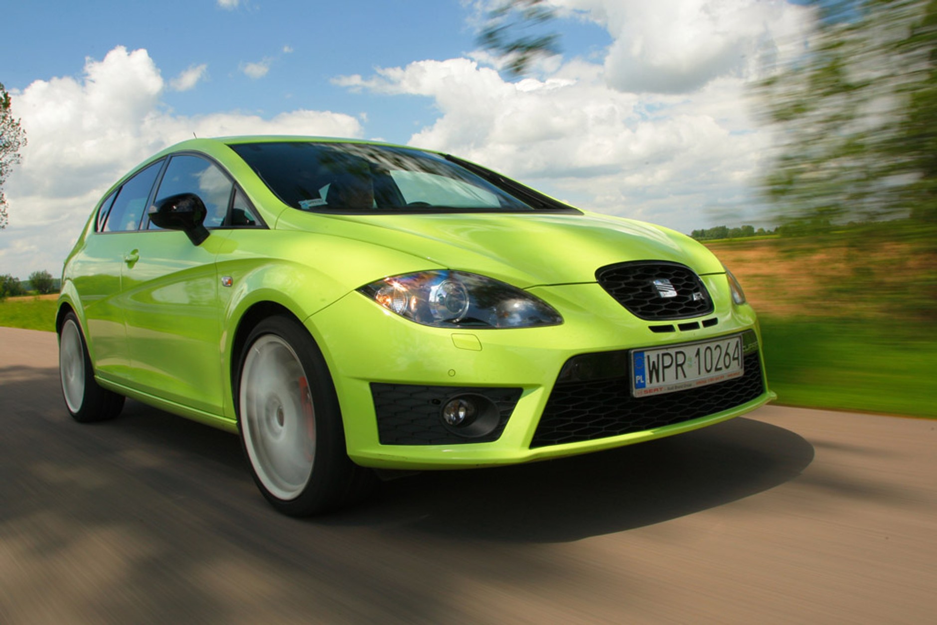 Seat Leon Cupra R: uwodzi wyglądem i zachwyca osiągami
