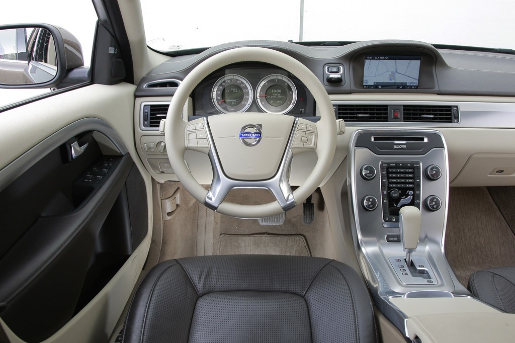 Volvo XC70 III