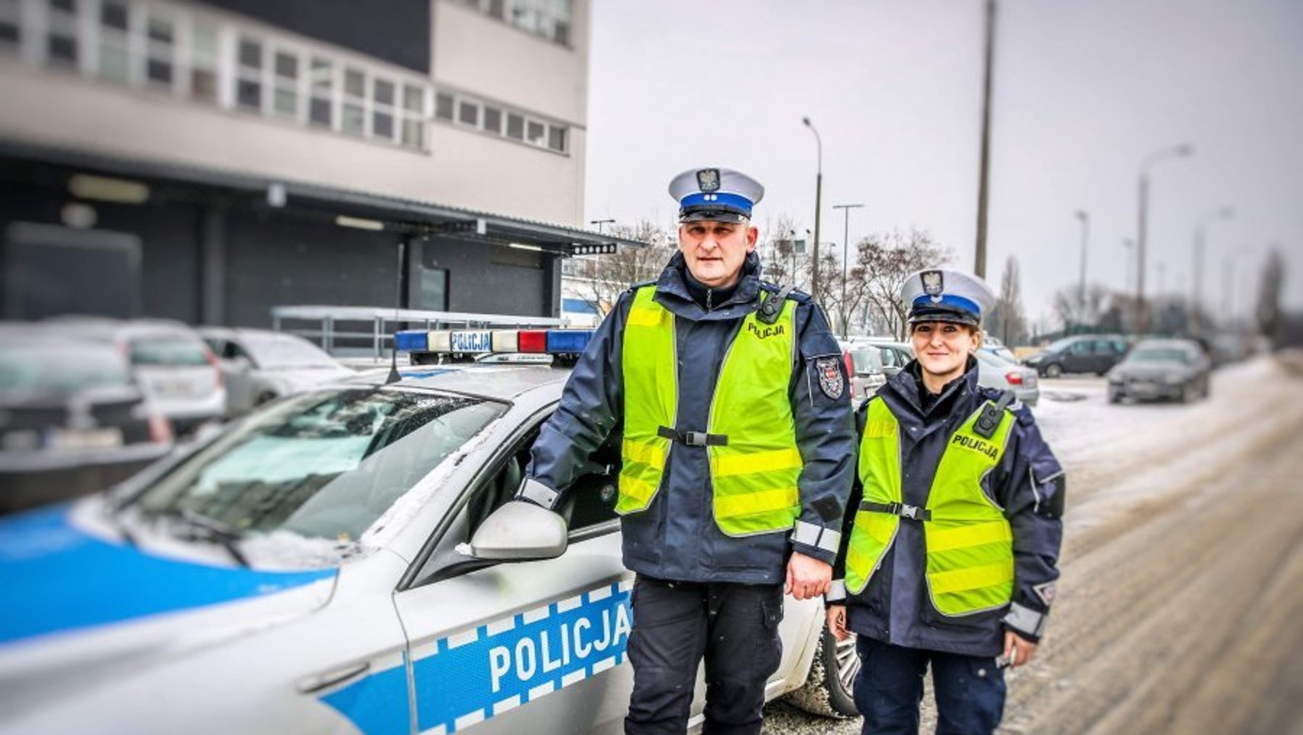 Kamery na mundurach policjantów