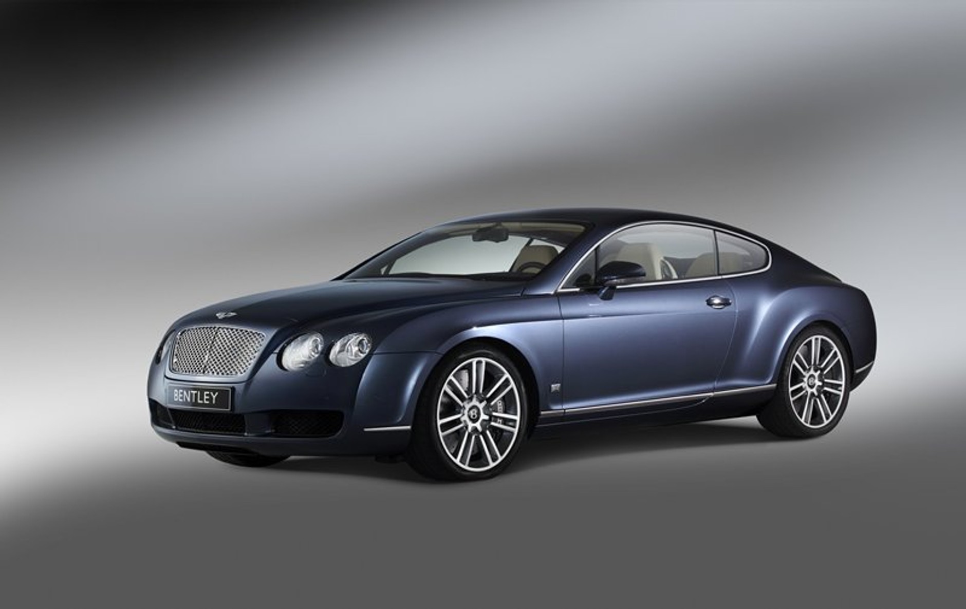 Bentley obchodzi 60-lecie z nowymi modelami