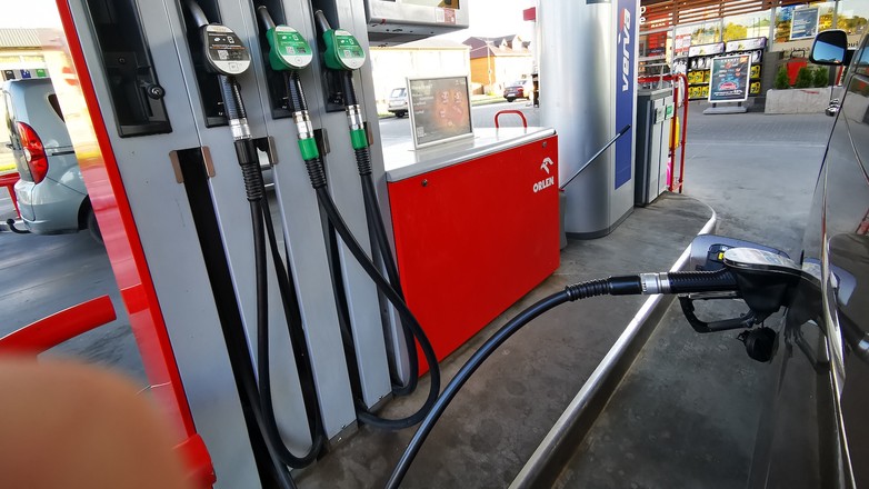 Tankowanie na stacji Orlen
