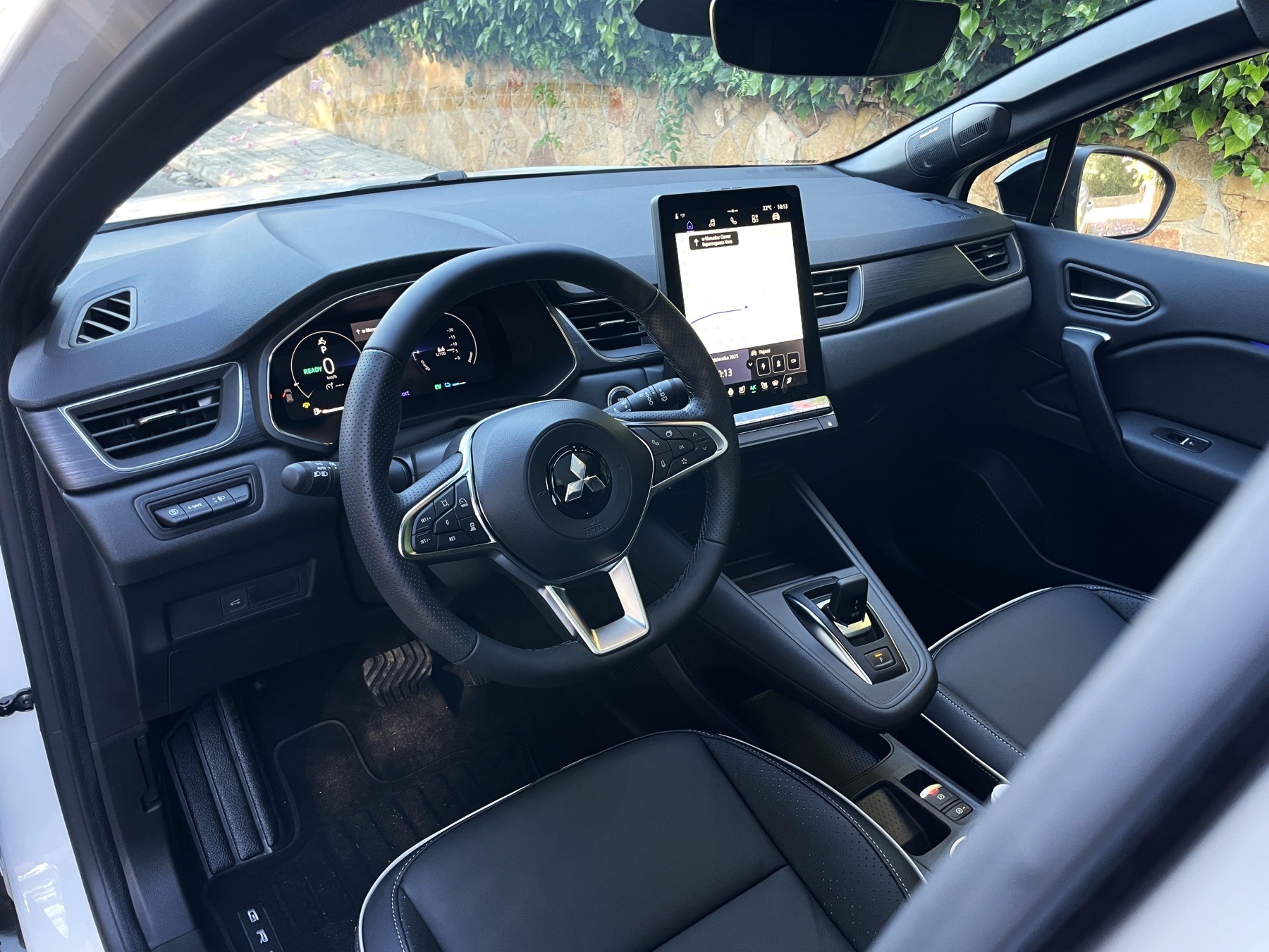 Projekt deski Grandisa ma już swoje lata, bo debiutował w 2019 r. w Renault Captur