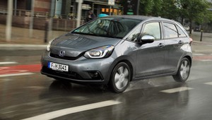 Nowa Honda Jazz 1.5 Hybrid – niezwykły mieszczuch