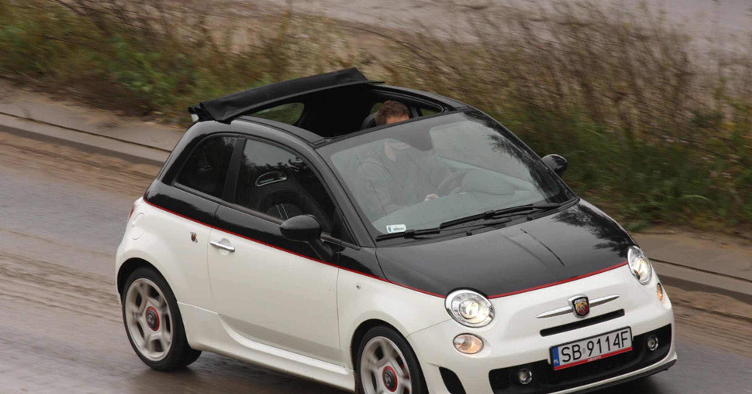 Abarth 500c: Maluszek ze sportowymi aspiracjami