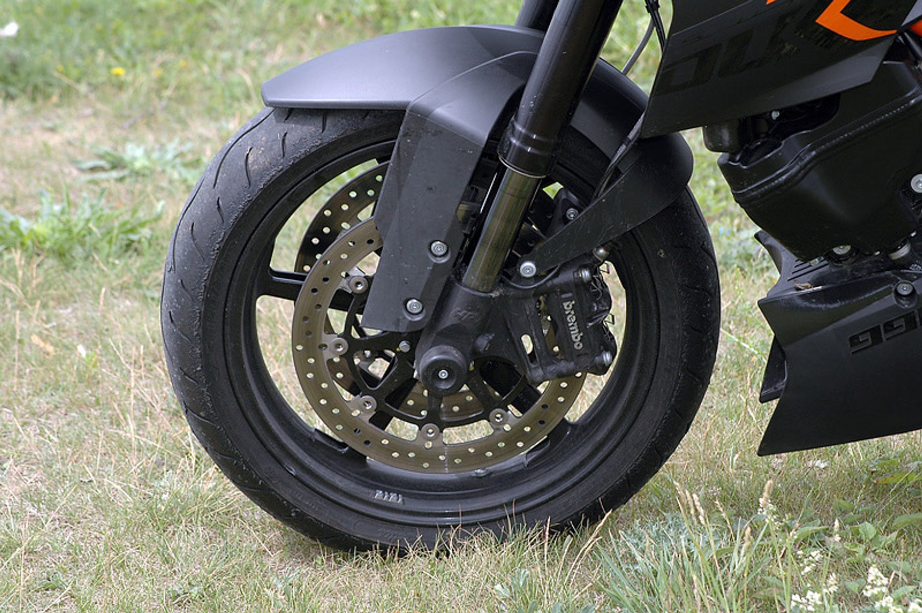 KTM 990 SuperDuke R: Ready to Race