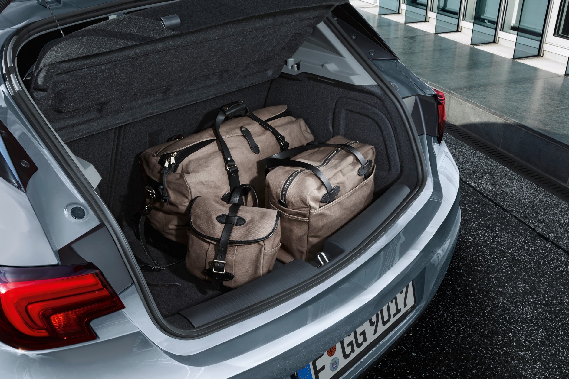 Opel Astra 5 generacja 2019 rok