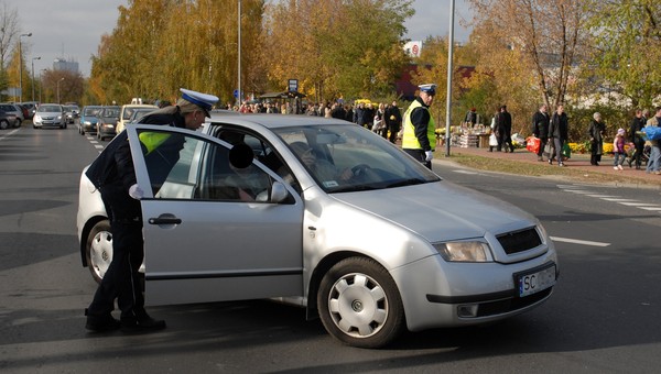 Jeszcze dzisiaj na polskich drogach można spodziewać się tysięcy policjantów