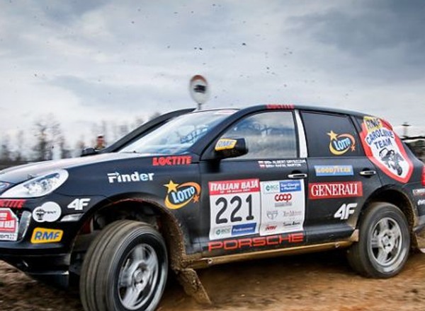 Śliski prolog na Italian Baja