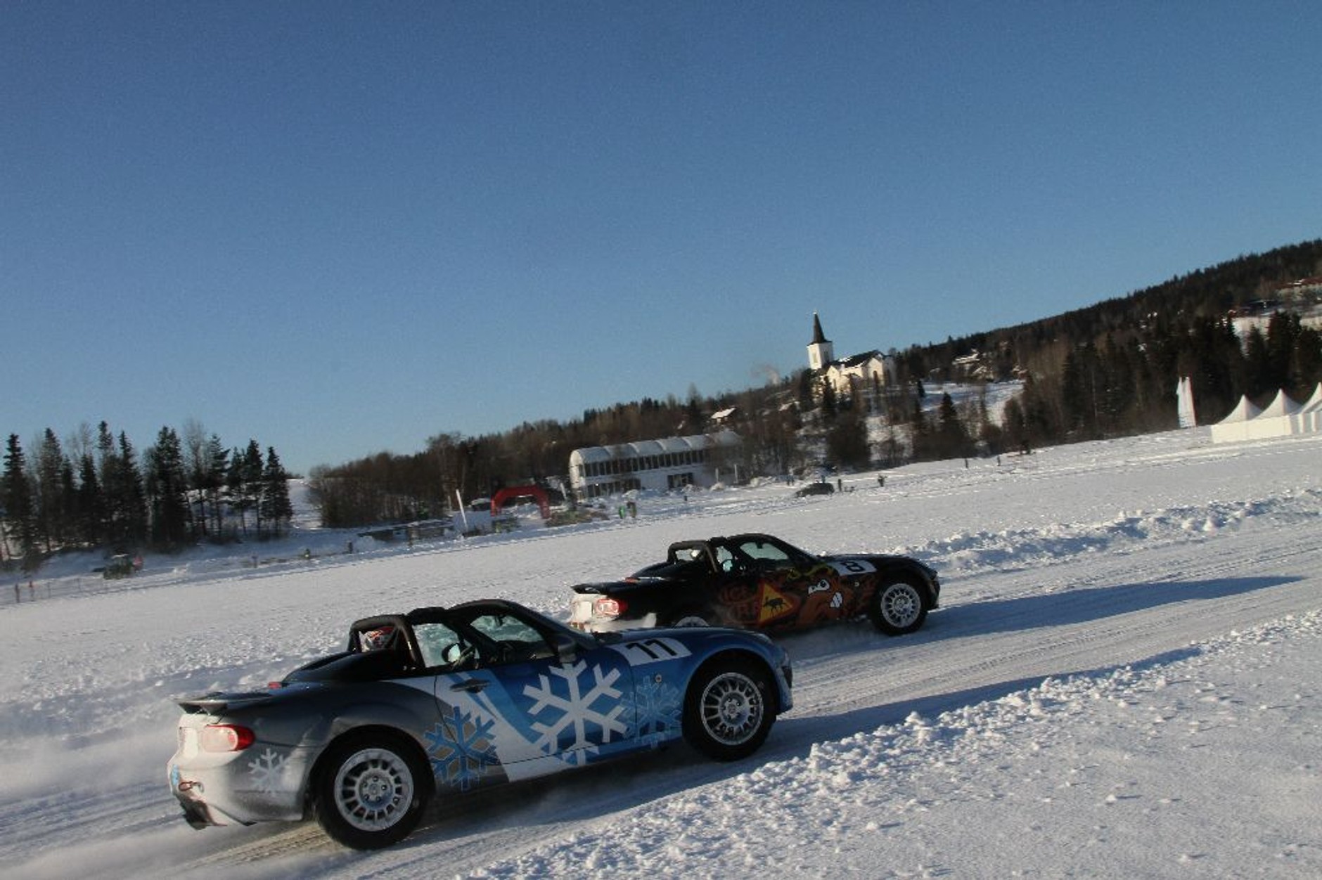 Emocjonujący finisz wyścigu Mazda MX-5 Ice Race