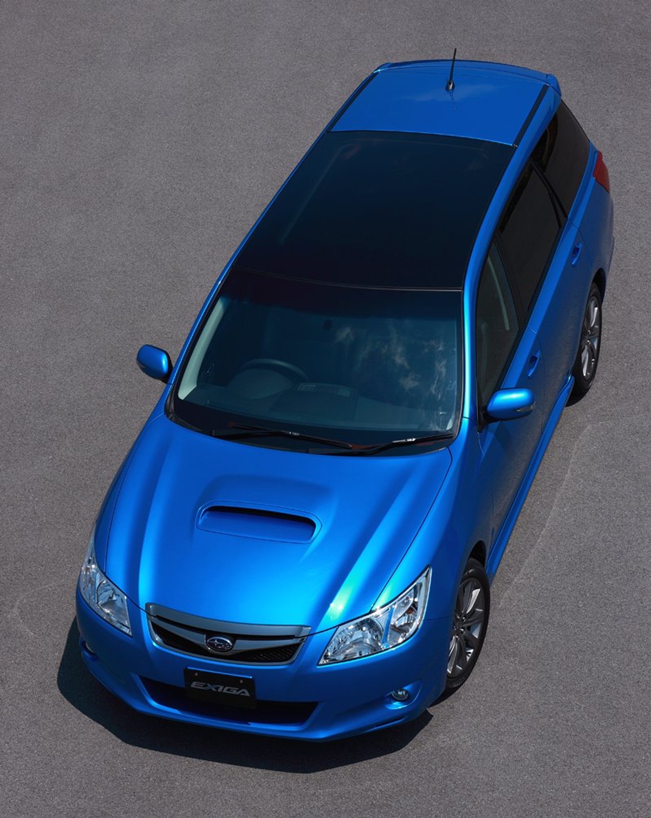 Subaru Exiga: pierwsze zdjęcia i informacje