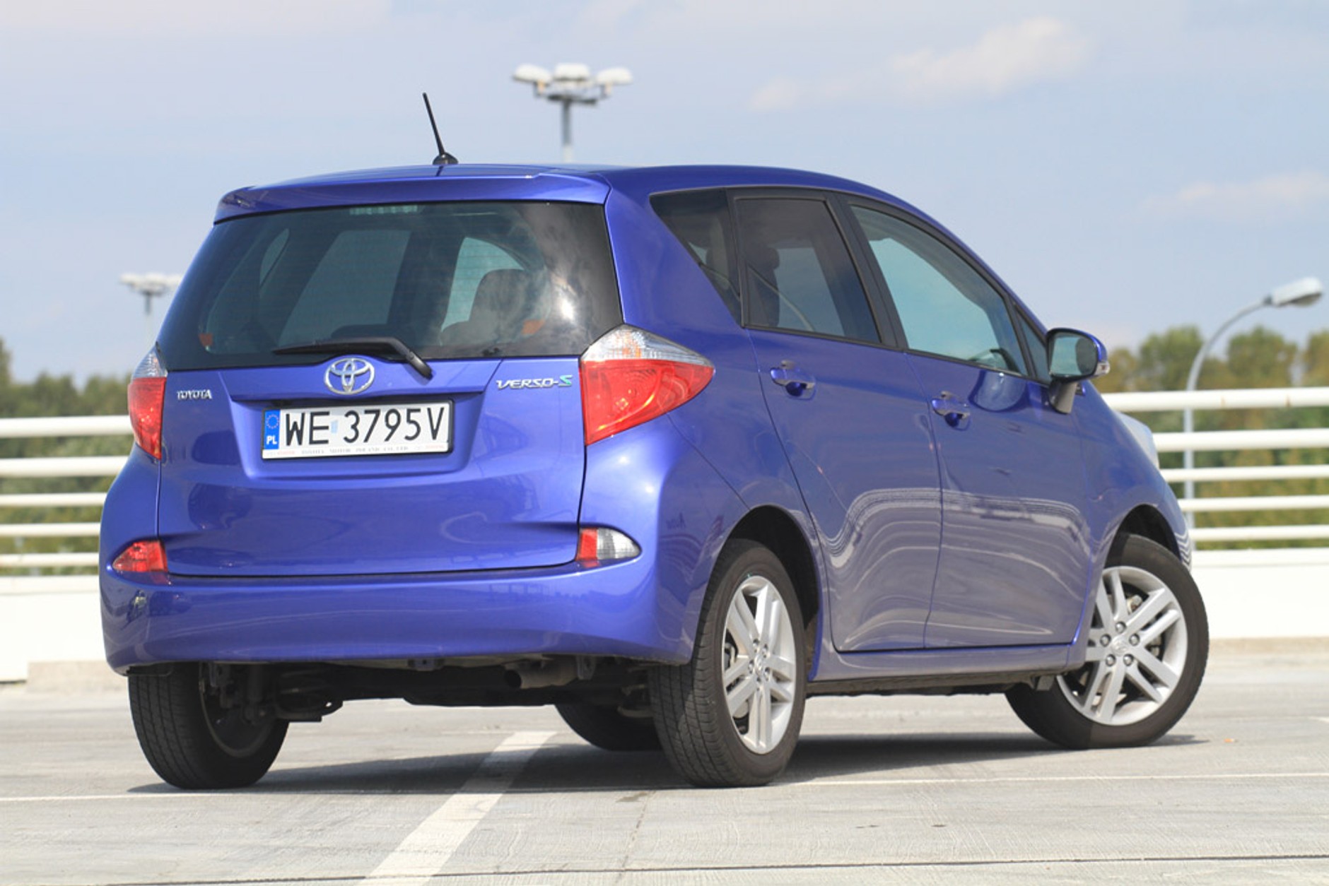 Toyota Verso S kontra Hyundai ix20 i Citroen C3 Picasso: czy to vany idealne na miasto?