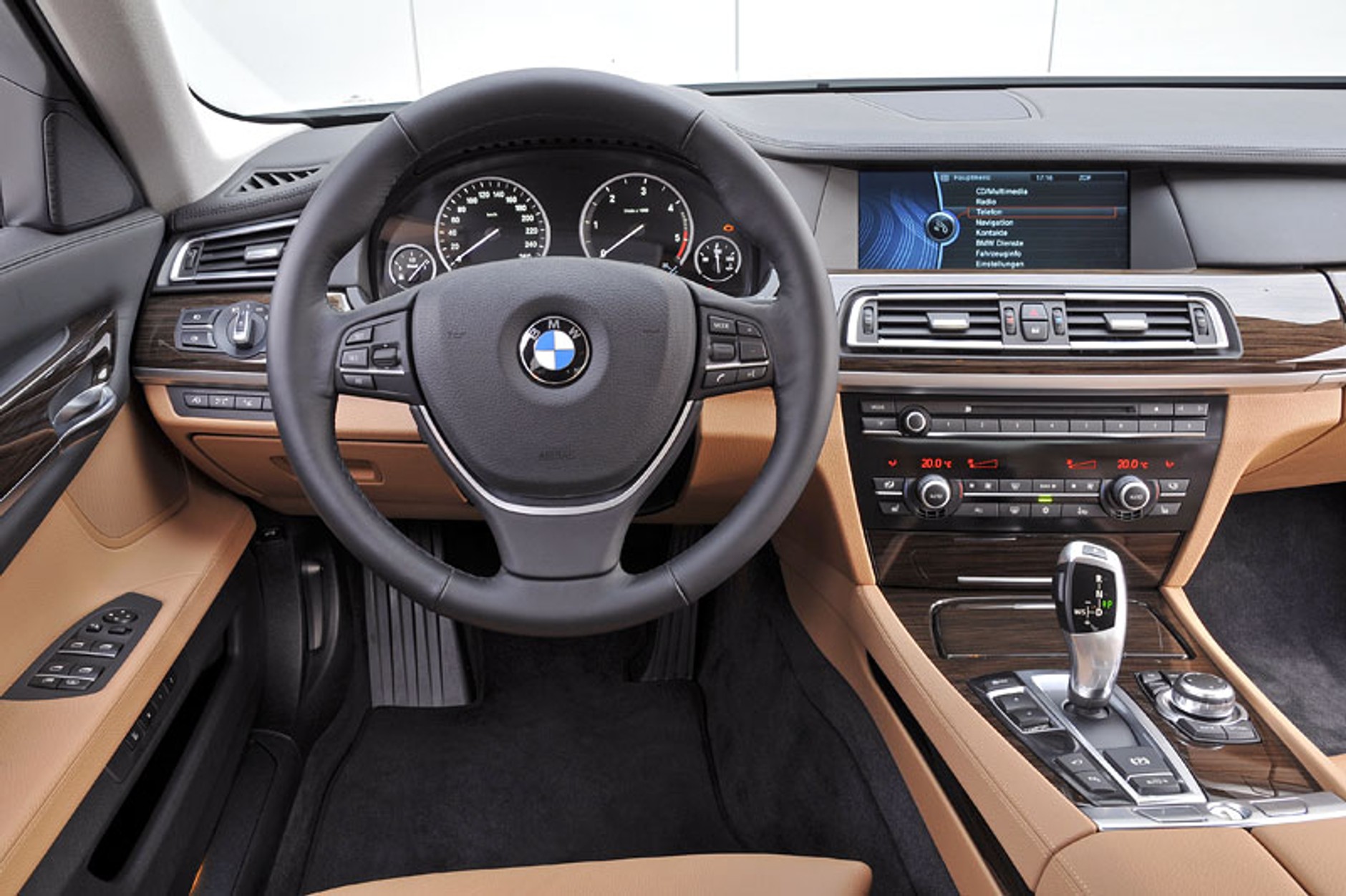 BMW 750iL i BMW 730d – pierwsze wrażenia z jazdy
