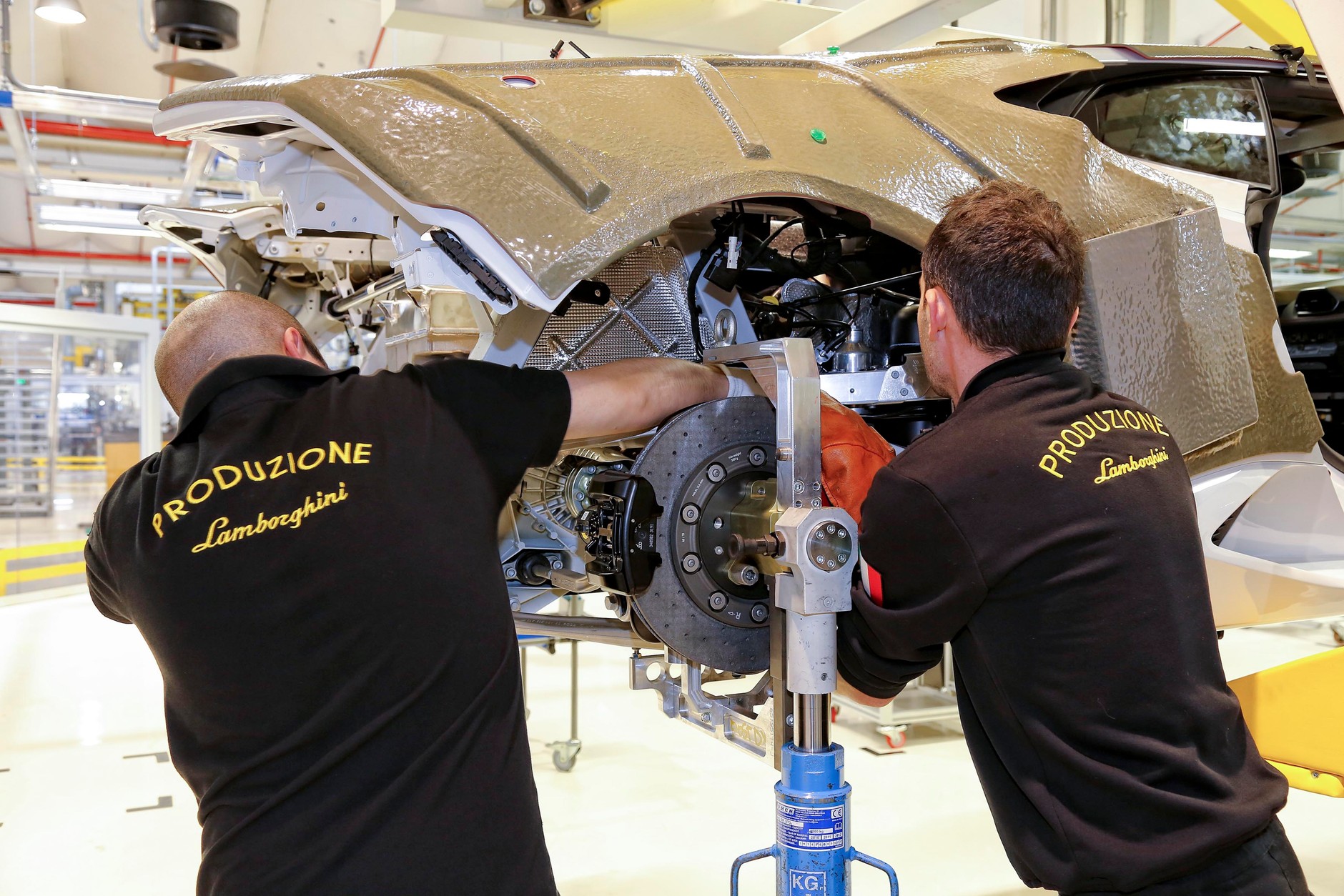 Jak powstaje Lamborghini Huracan?