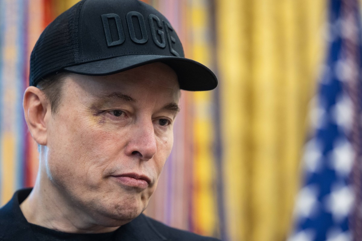 Elon Musk stracił w jeden dzień 34 mld dol. W tle publiczna kłótnia z Trumpem
