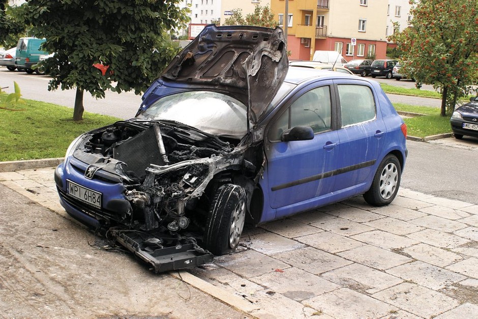 Spalony Peugeot 307