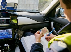 Polscy kierowcy są bezkarni. ETSC zaleca więcej fotoradarów [Raport]