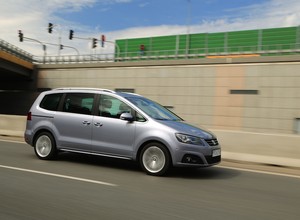 Seat Alhambra - uwaga na awarię napinaczy i poduszek bezpieczeństwa