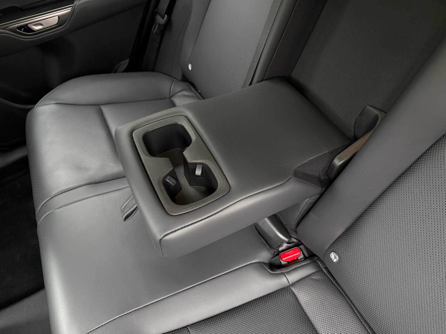 Lexus NX 450H+ F Sport