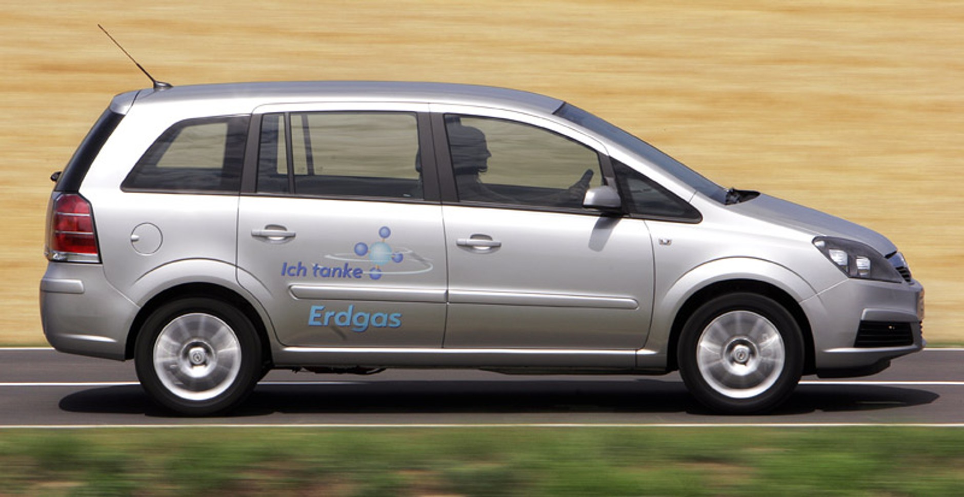 Opel: nowy silnik 1,6 Turbo CNG o mocy 150 KM w przyszłym roku