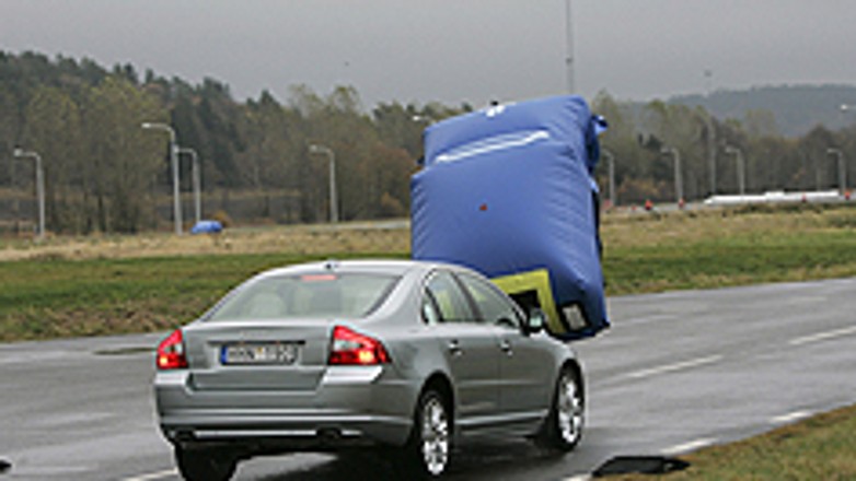 Bezpieczeństwo za kierownicą - Cel: uniknąć zagrożenia