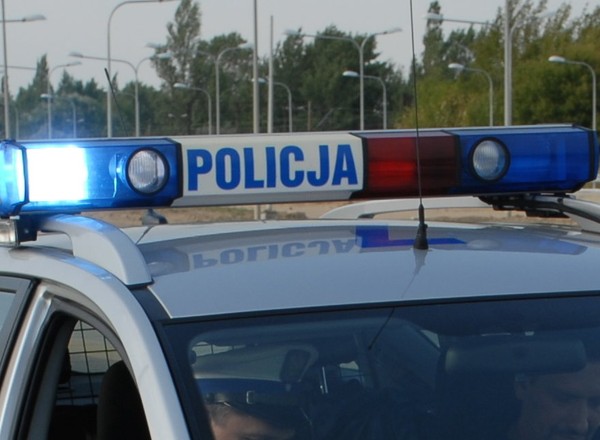 Zatrzymali do kontroli Porsche z powodu przekroczenia prędkości. Odkryli poważne naruszenie