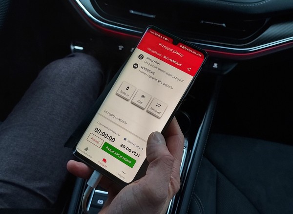 Właściciele starszych telefonów niedługo nie będą mogli zapłacić za autostradę