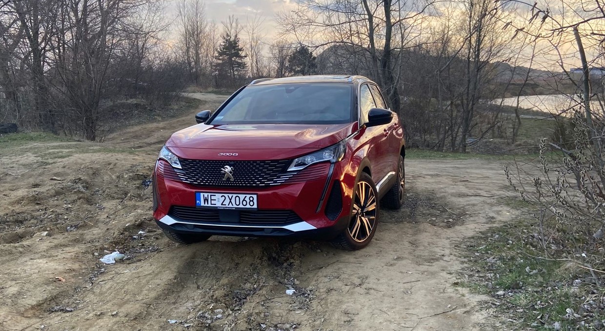 Peugeot 3008 GT pokazał kły, czyli SUV widoczny w tłumie