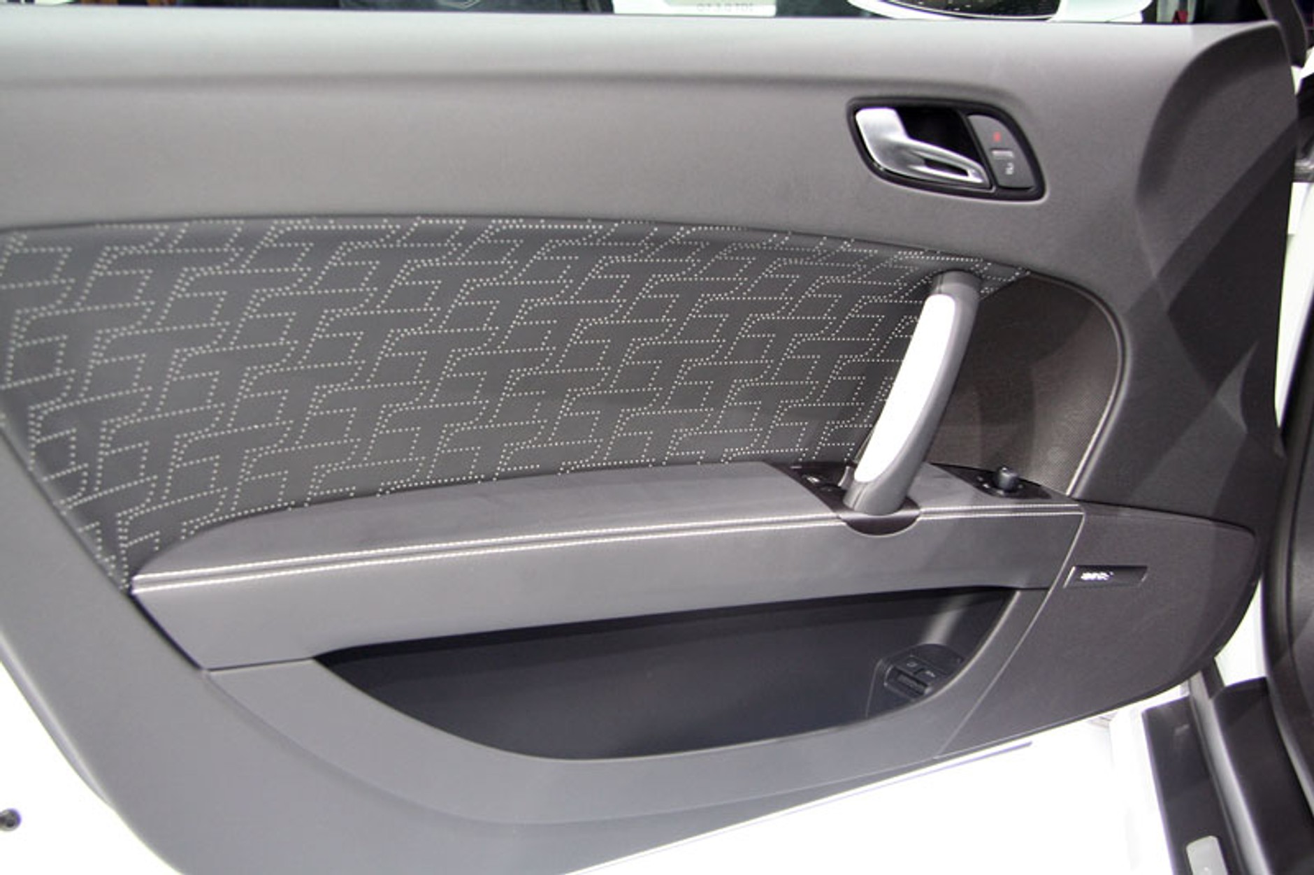 Genewa 2009: Audi TT-RS - fotogaleria