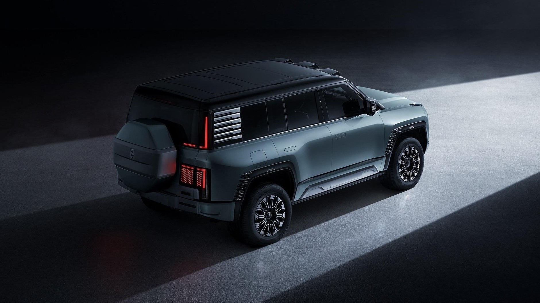 BYD Yangwang U8
