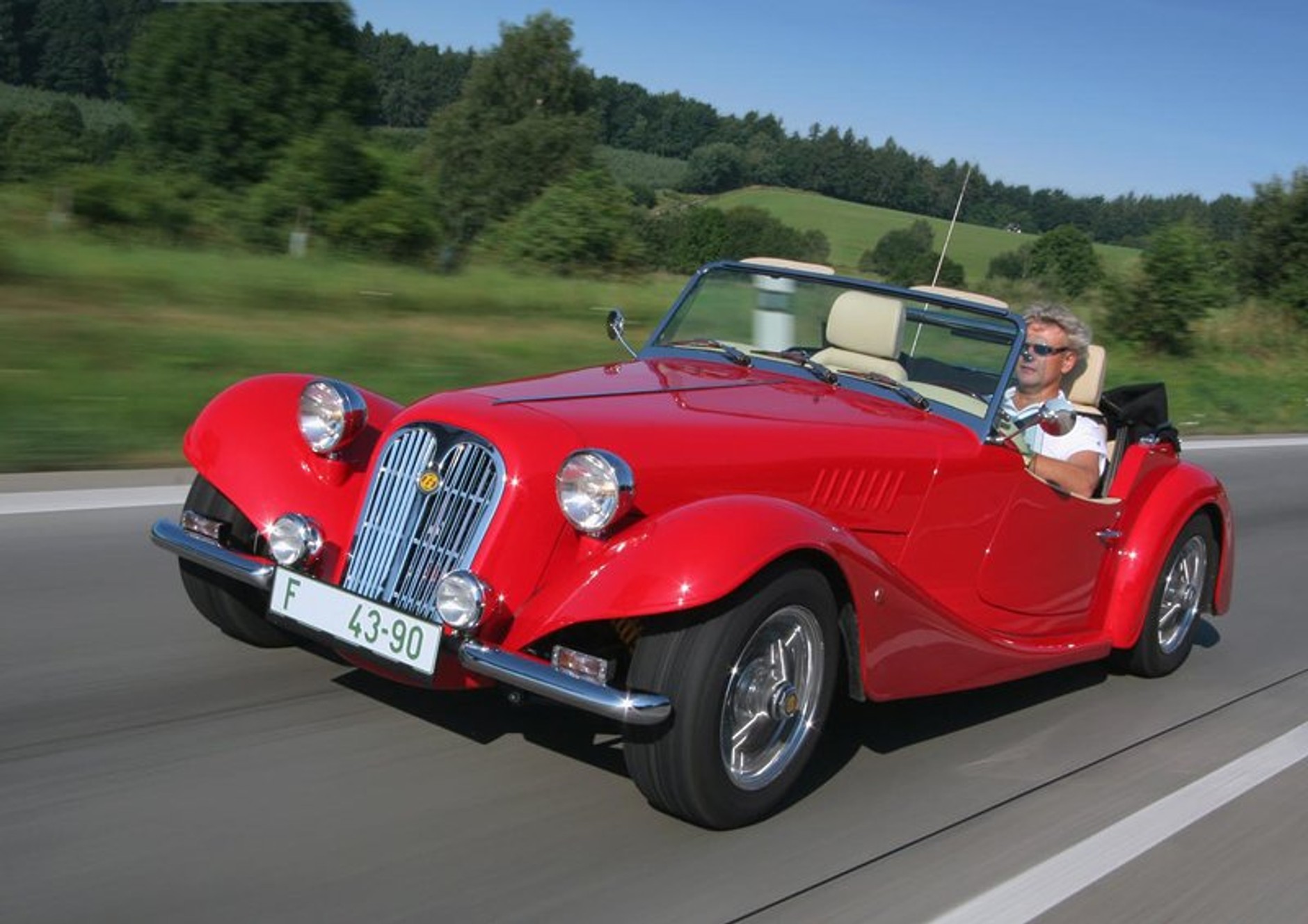 Czeski Gordon Roadster 3,0 V6 z homologacją Euro 4