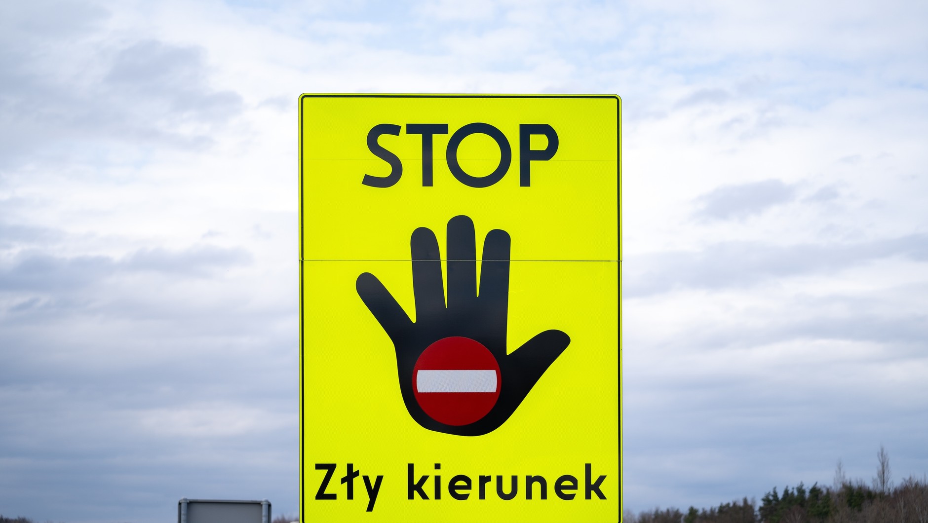 Tablica "STOP Zły kierunek"