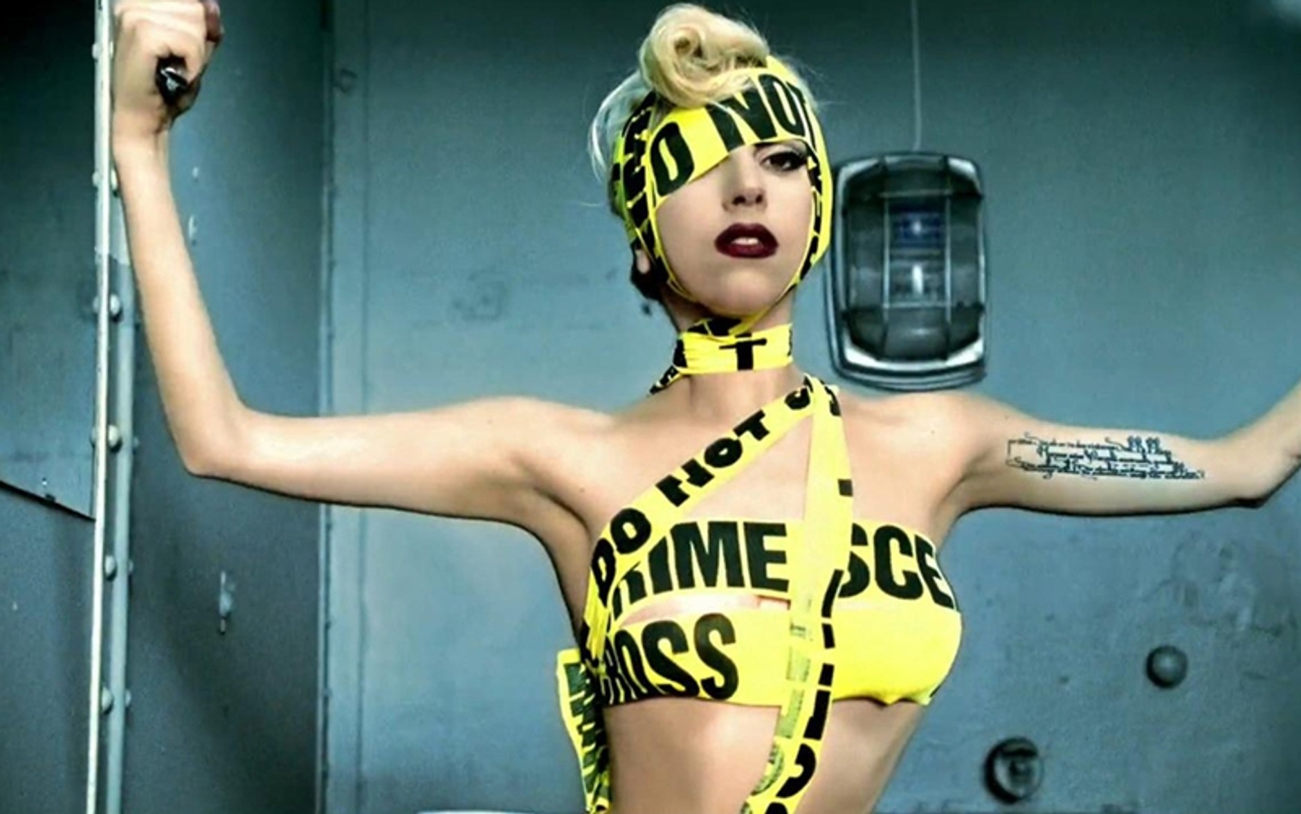 Lada Gaga wynalazła na nowo zestaw głośnomówiący