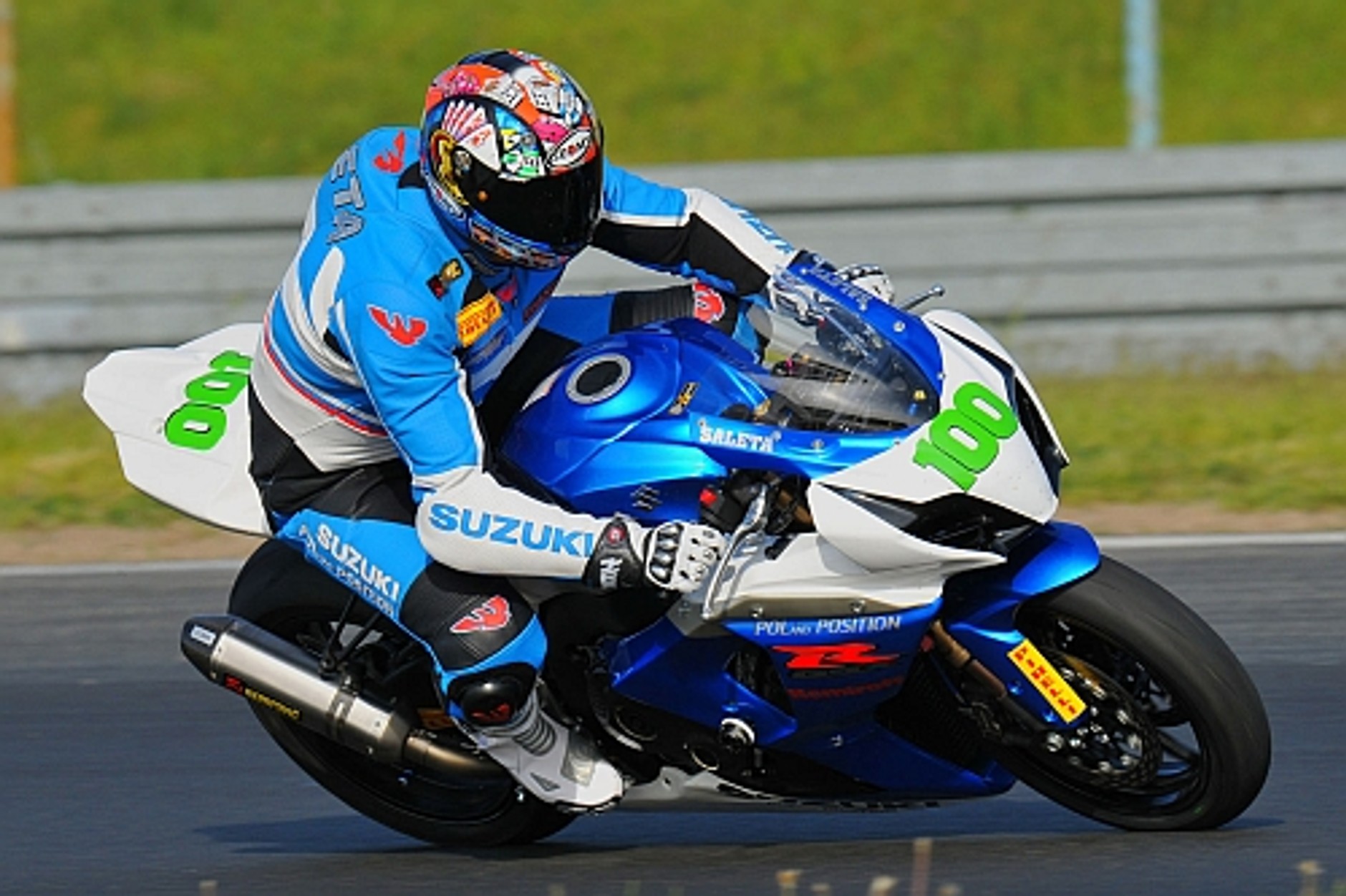 Saleta zdebiutował w wyścigach motocyklowych