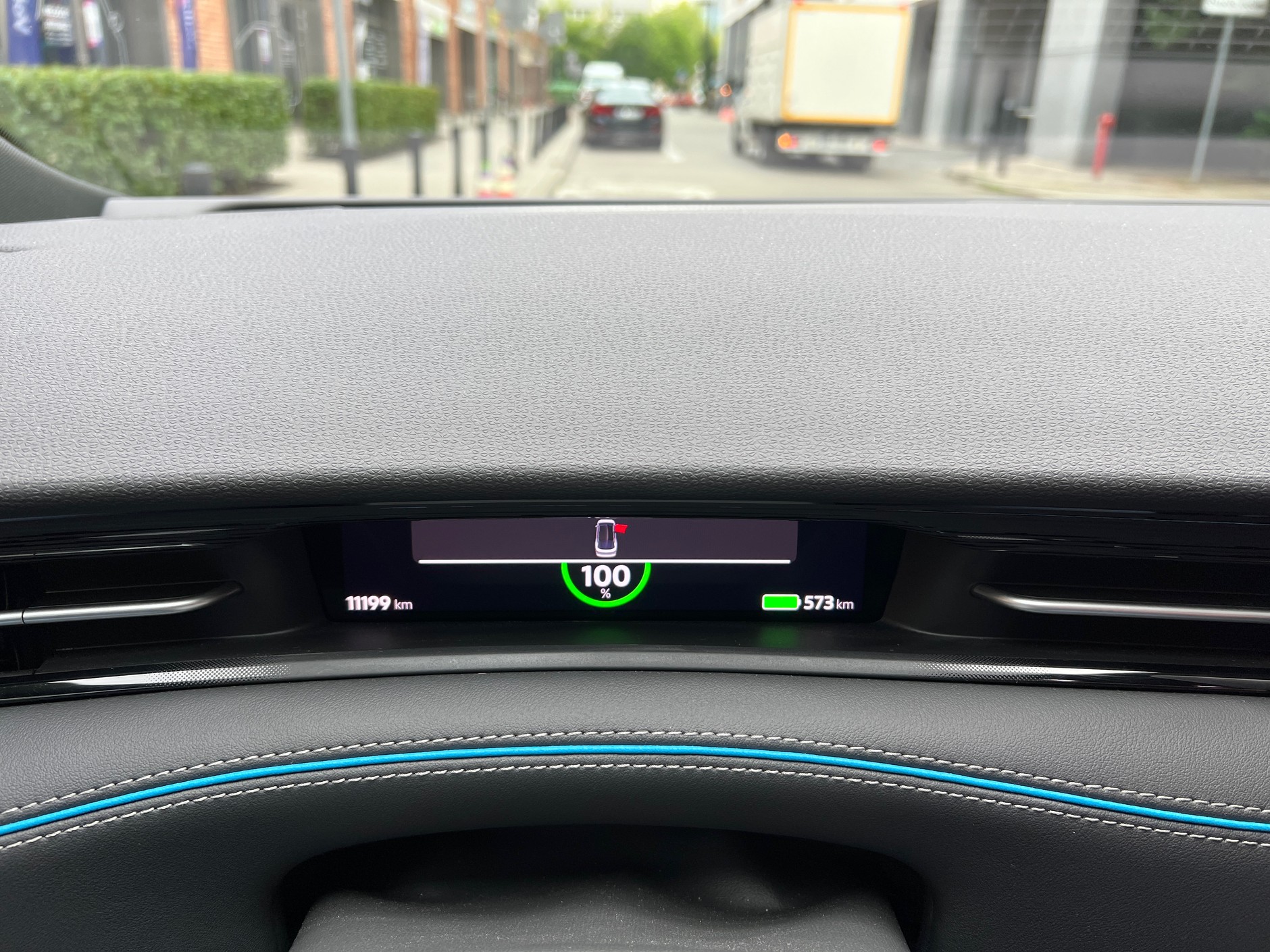 Porównanie kosztów przejazdu samochodami elektrycznymi i spalinowym