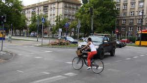 300 zł mandatu dla rowerzystów to możliwy scenariusz. Każdy się spotkał z takim wykroczeniem